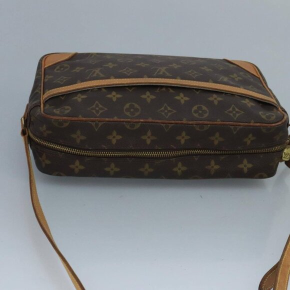 LOUIS VUITTON Monogram Trocadero 30 Shoulder Bag M51272 LV Auth yk16780 - Picture 7 of 15